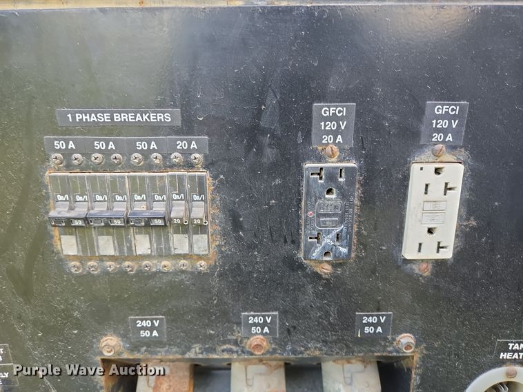 image for item DT5333 2012 Cummins C300D6R-A040A033 generator