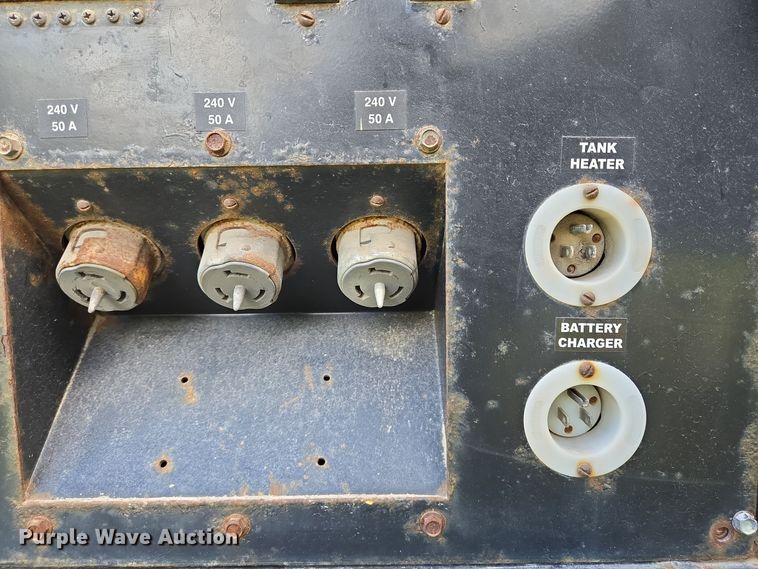 image for item DT5333 2012 Cummins C300D6R-A040A033 generator