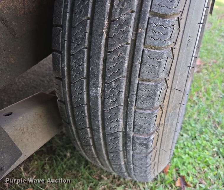 image for item DT5333 2012 Cummins C300D6R-A040A033 generator