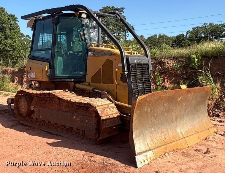 image for item DT6682 2012 Caterpillar D5K LGP dozer
