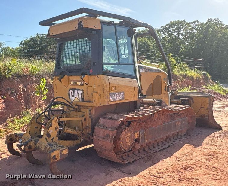 image for item DT6682 2012 Caterpillar D5K LGP dozer
