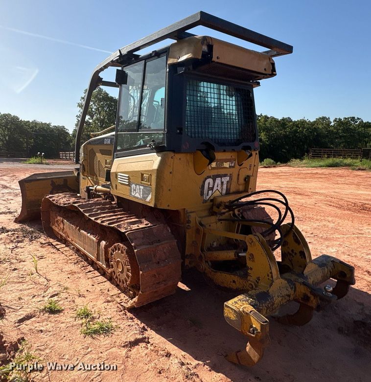 image for item DT6682 2012 Caterpillar D5K LGP dozer
