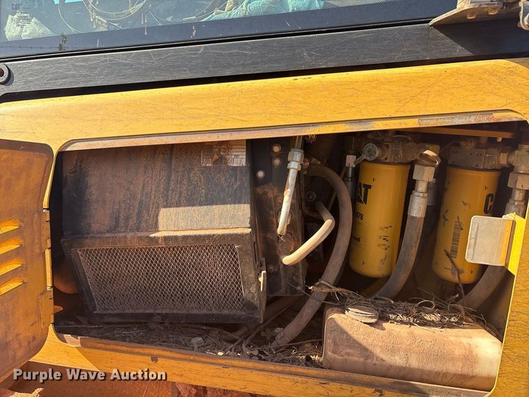 image for item DT6682 2012 Caterpillar D5K LGP dozer