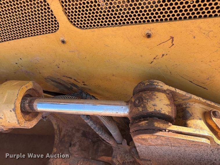 image for item DT6682 2012 Caterpillar D5K LGP dozer