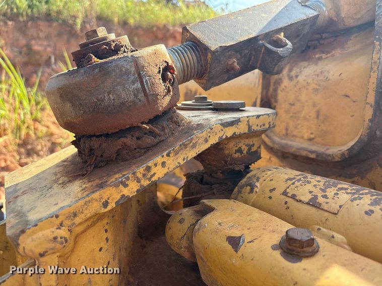 image for item DT6682 2012 Caterpillar D5K LGP dozer