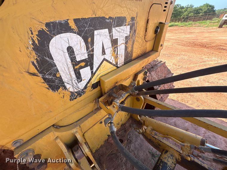 image for item DT6682 2012 Caterpillar D5K LGP dozer