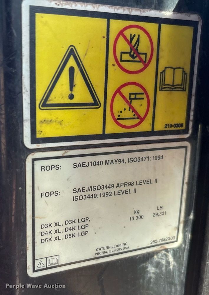 image for item DT6682 2012 Caterpillar D5K LGP dozer