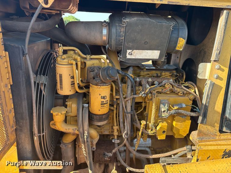 image for item DT6682 2012 Caterpillar D5K LGP dozer