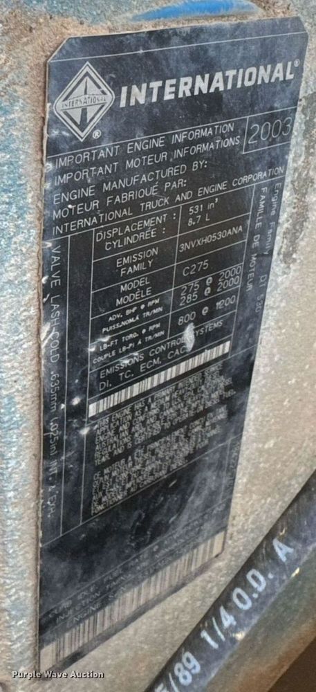 image for item DU9333 2004 International 7400 dump truck