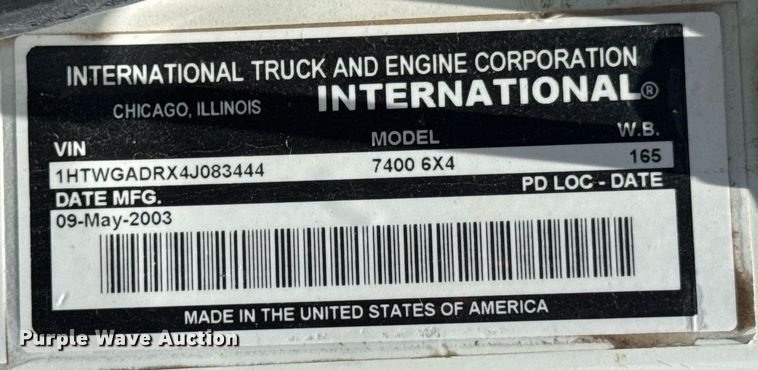 image for item DU9333 2004 International 7400 dump truck