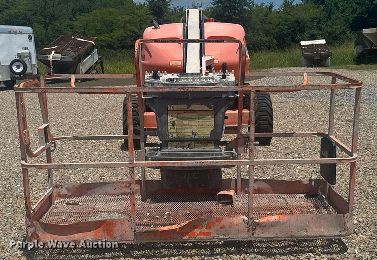 image for item DU9334 2006 JLG 400S boom lift