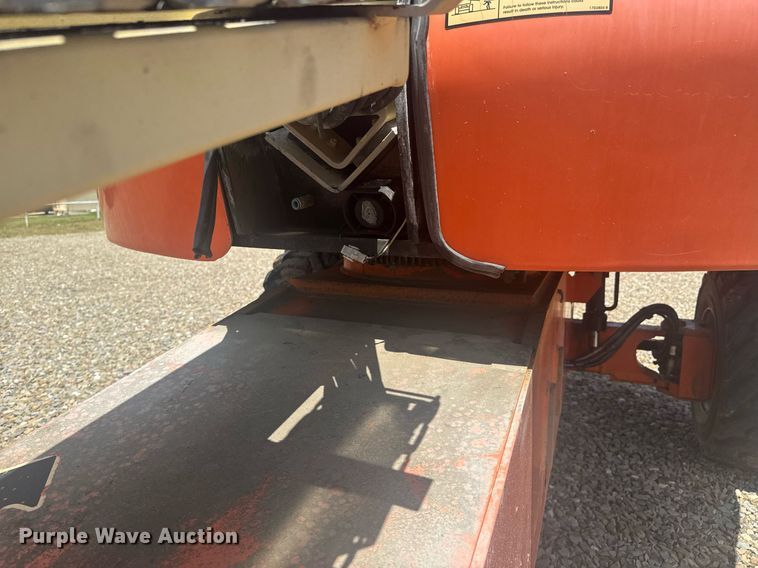 image for item DU9334 2006 JLG 400S boom lift