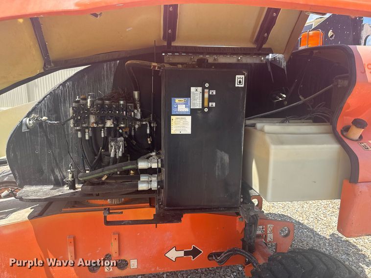 image for item DU9334 2006 JLG 400S boom lift