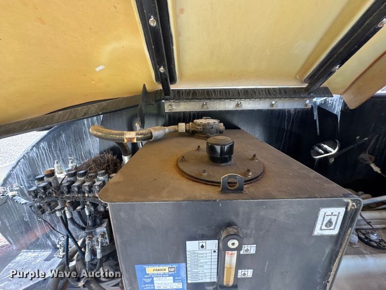 image for item DU9334 2006 JLG 400S boom lift