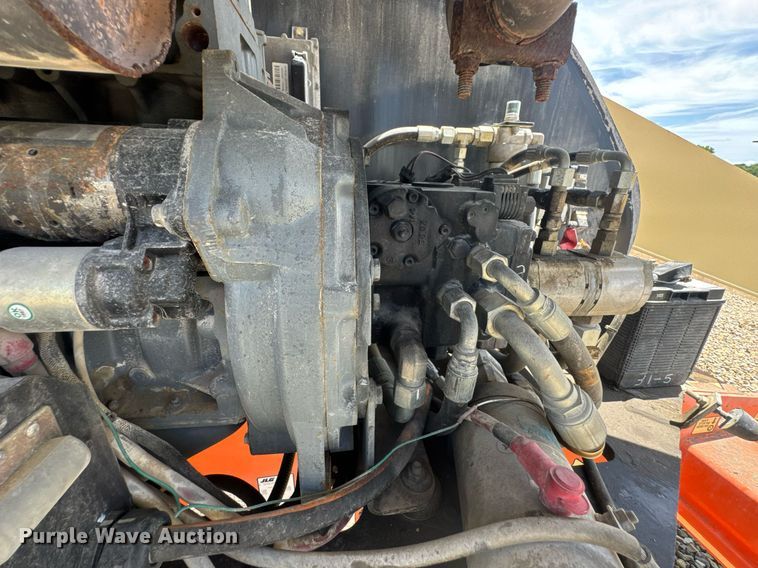 image for item DU9334 2006 JLG 400S boom lift