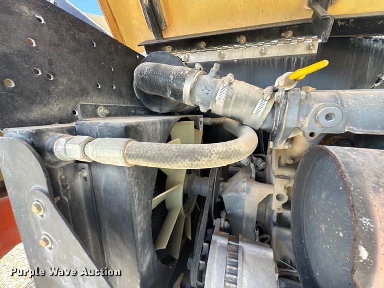 image for item DU9334 2006 JLG 400S boom lift