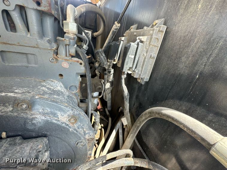 image for item DU9334 2006 JLG 400S boom lift