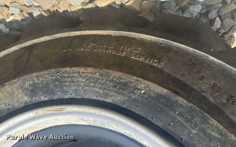 image for item DU9334 2006 JLG 400S boom lift