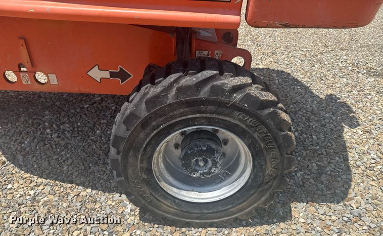 image for item DU9334 2006 JLG 400S boom lift