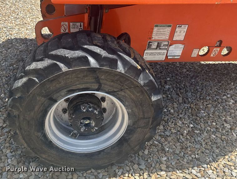 image for item DU9334 2006 JLG 400S boom lift