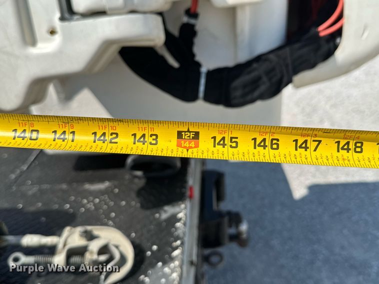 image for item DU9335 2019 Ford F550 bucket truck