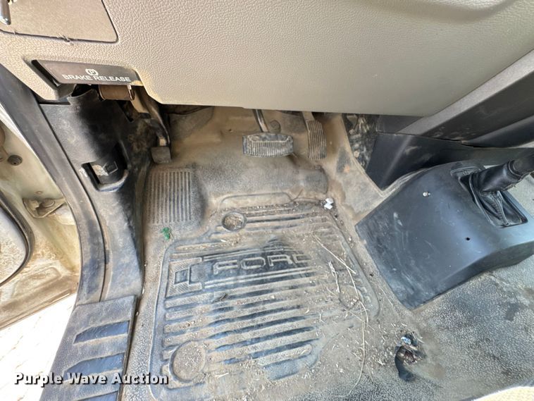 image for item DU9335 2019 Ford F550 bucket truck