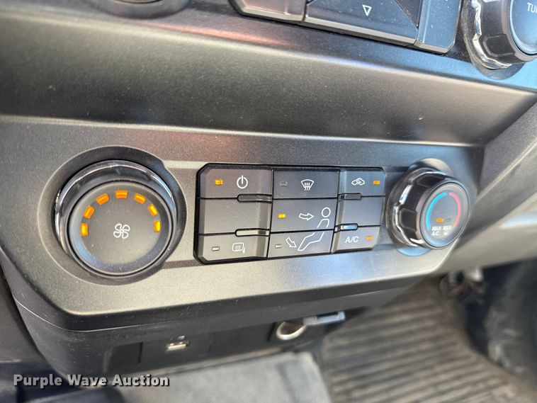 image for item DU9335 2019 Ford F550 bucket truck