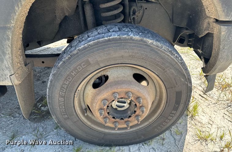 image for item DU9335 2019 Ford F550 bucket truck