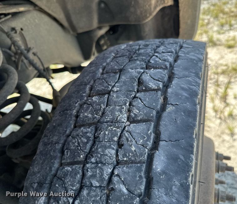 image for item DU9335 2019 Ford F550 bucket truck