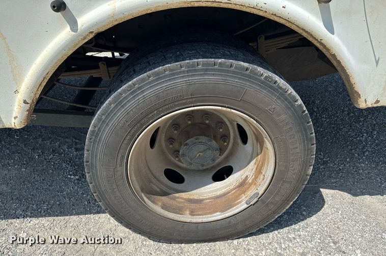 image for item DU9335 2019 Ford F550 bucket truck