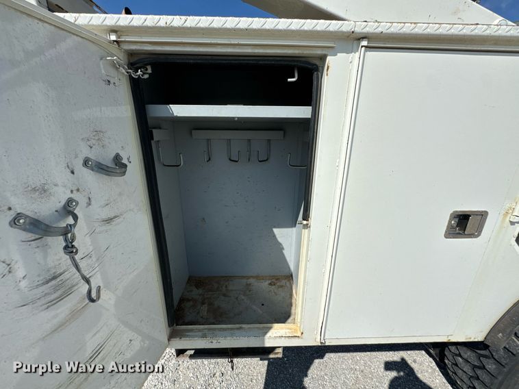 image for item DU9336 2014 Freightliner Business Class M2 bucket truck