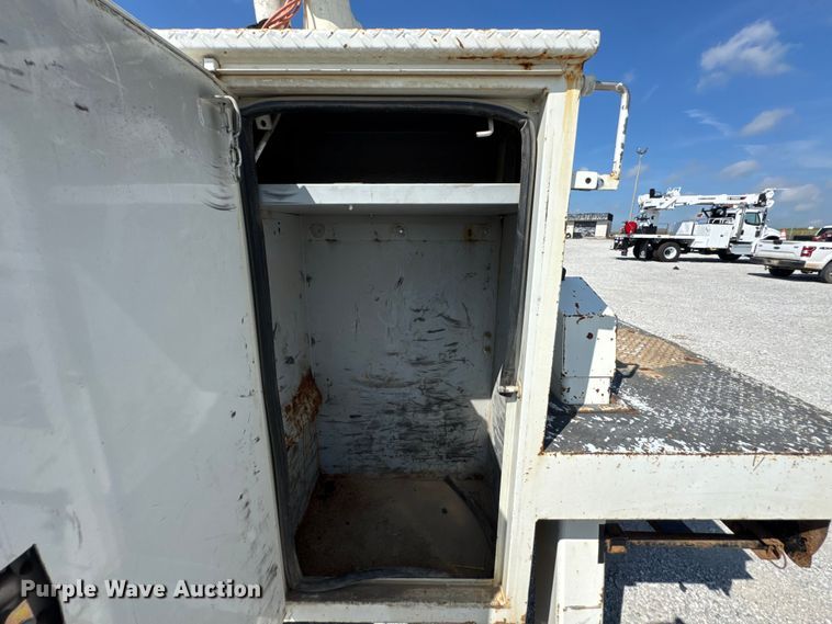 image for item DU9336 2014 Freightliner Business Class M2 bucket truck