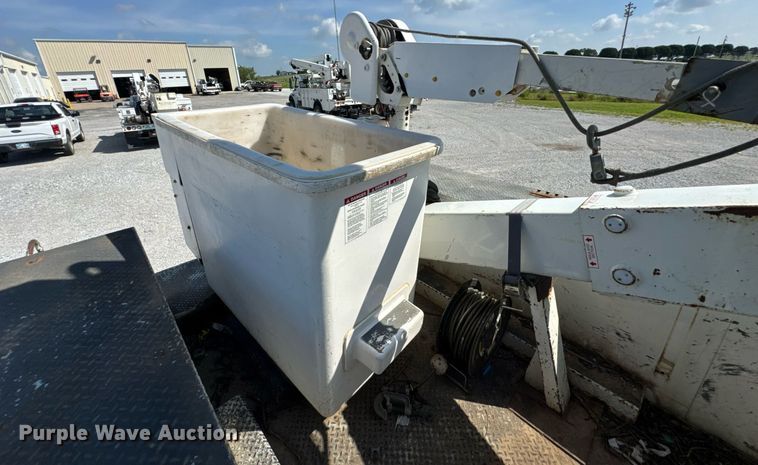 image for item DU9336 2014 Freightliner Business Class M2 bucket truck