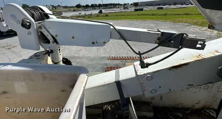 image for item DU9336 2014 Freightliner Business Class M2 bucket truck