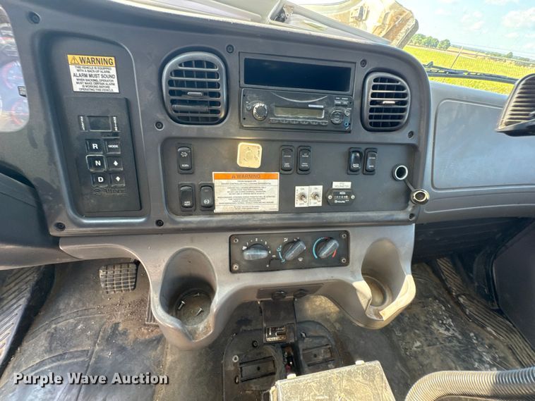 image for item DU9336 2014 Freightliner Business Class M2 bucket truck