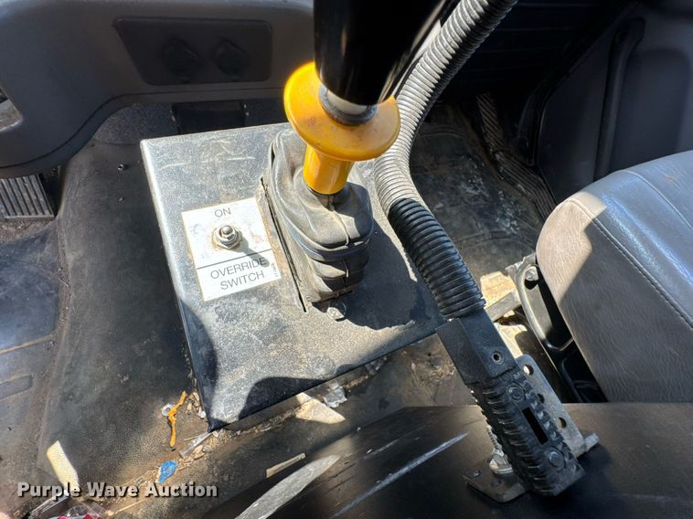 image for item DU9336 2014 Freightliner Business Class M2 bucket truck