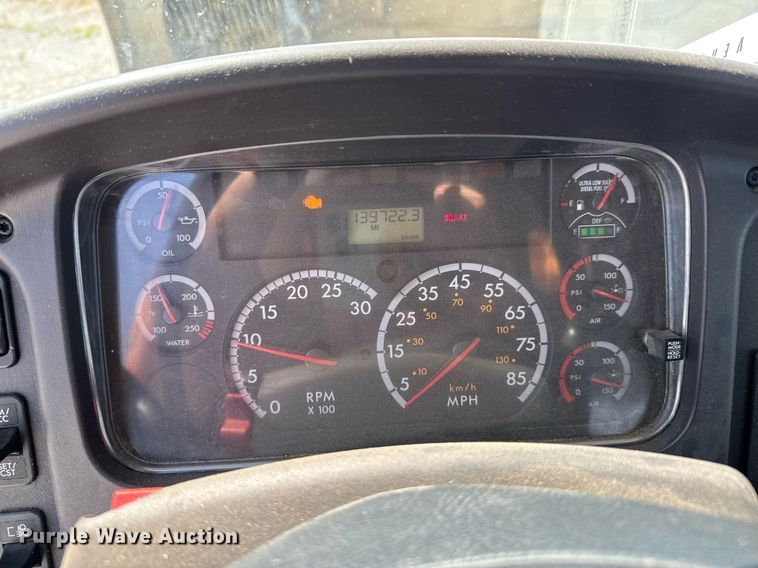 image for item DU9336 2014 Freightliner Business Class M2 bucket truck