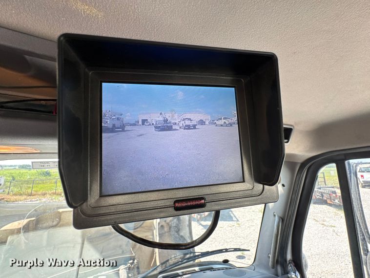 image for item DU9336 2014 Freightliner Business Class M2 bucket truck