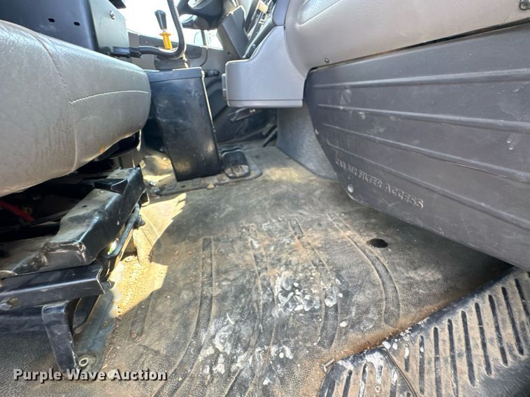 image for item DU9336 2014 Freightliner Business Class M2 bucket truck