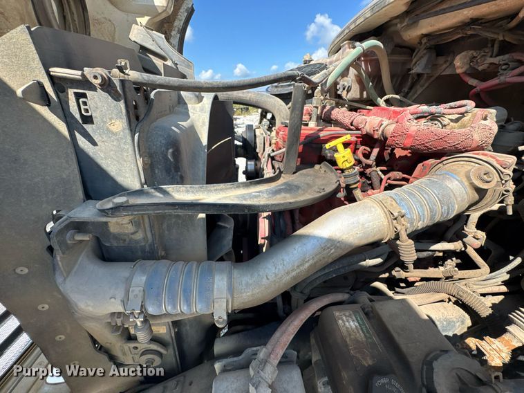 image for item DU9336 2014 Freightliner Business Class M2 bucket truck