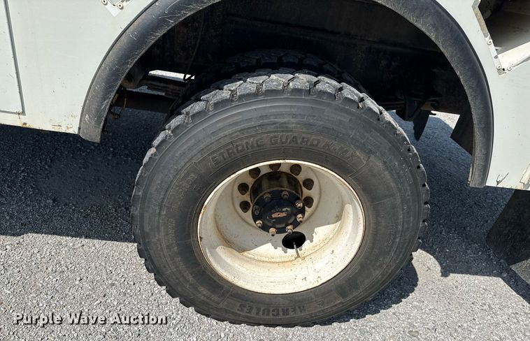 image for item DU9336 2014 Freightliner Business Class M2 bucket truck