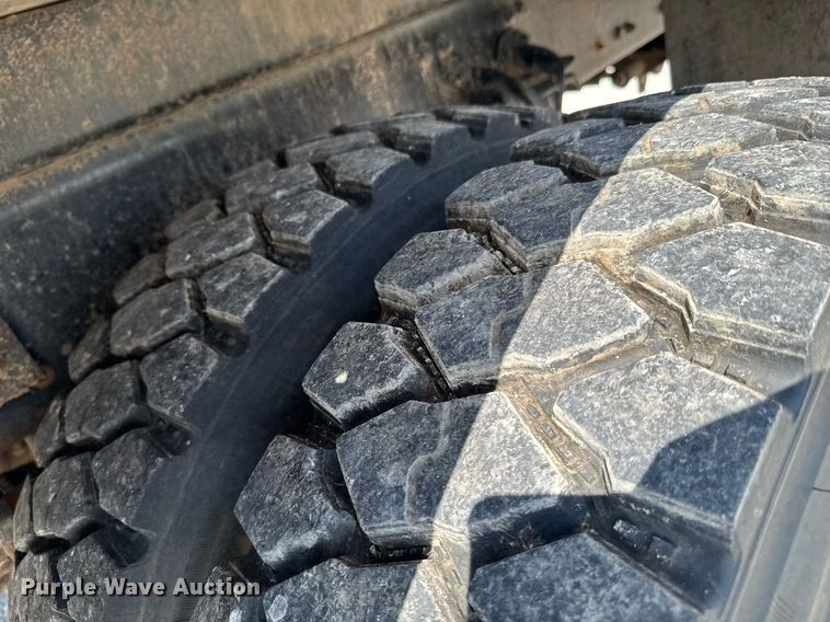 image for item DU9336 2014 Freightliner Business Class M2 bucket truck