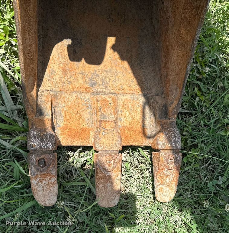 image for item DU9338 2022 Bobcat E26 mini excavator