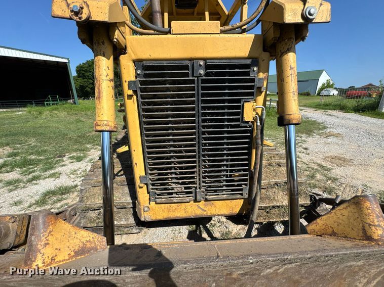 image for item DU9342 1986 Caterpillar D6H Series II dozer