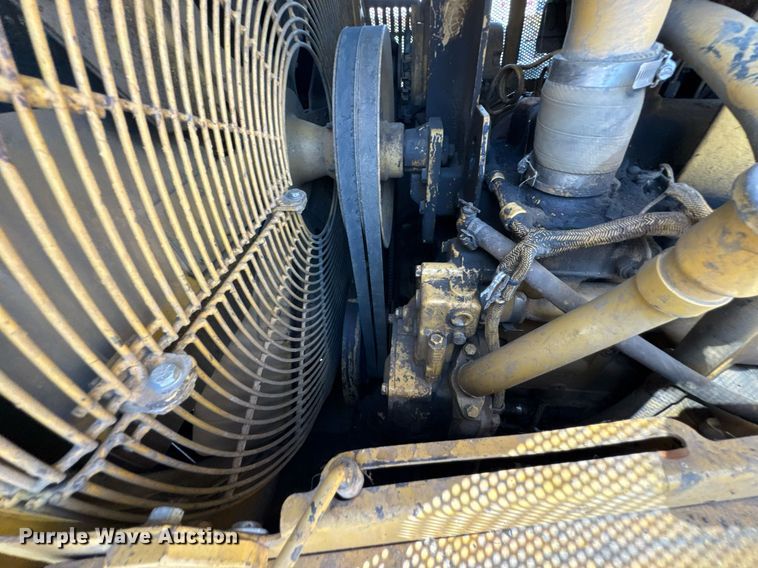 image for item DU9342 1986 Caterpillar D6H Series II dozer