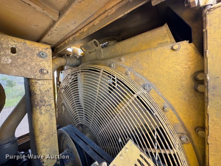 image for item DU9342 1986 Caterpillar D6H Series II dozer