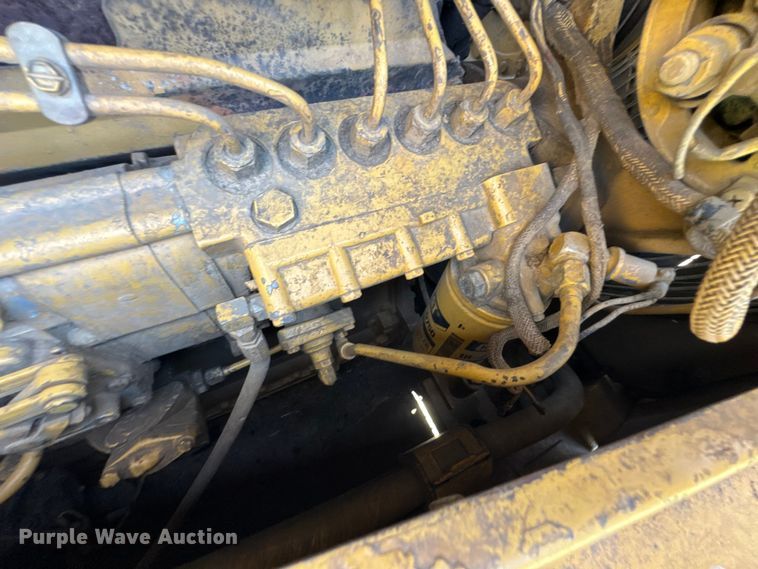 image for item DU9342 1986 Caterpillar D6H Series II dozer