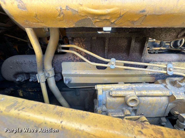 image for item DU9342 1986 Caterpillar D6H Series II dozer