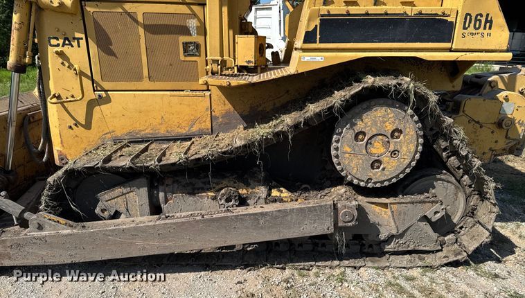 image for item DU9342 1986 Caterpillar D6H Series II dozer