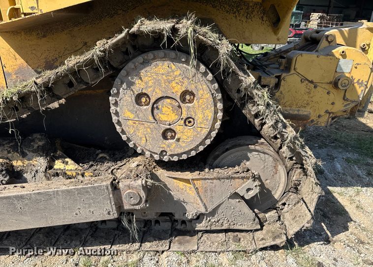 image for item DU9342 1986 Caterpillar D6H Series II dozer